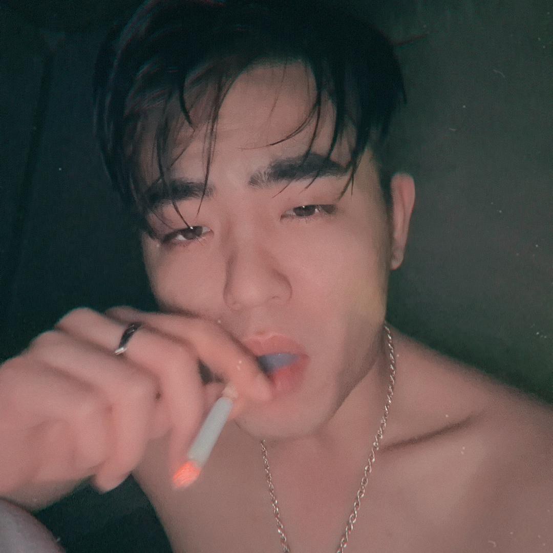 觅爱。