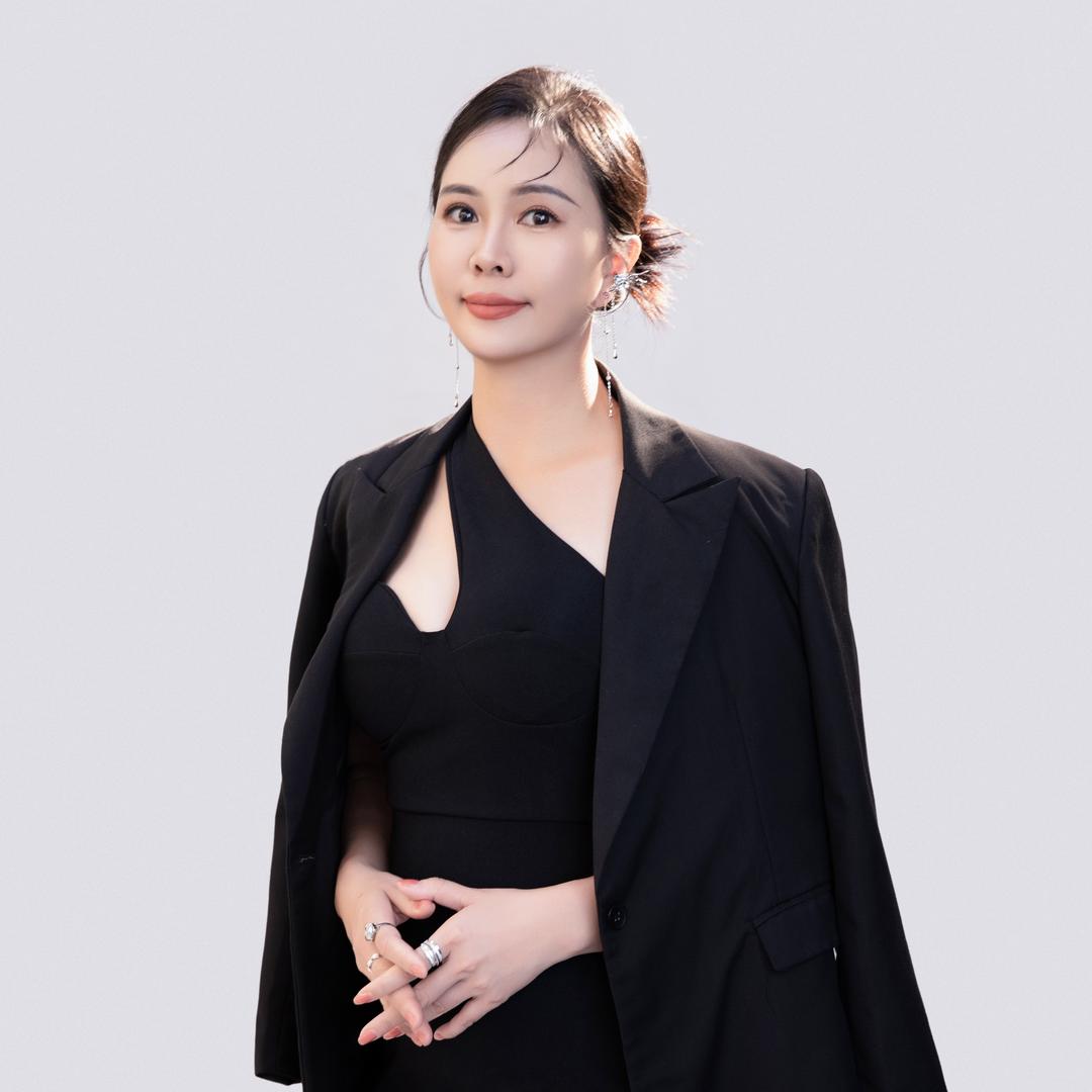 月霞 （万福隆店月清颜科技美肤中心）2号