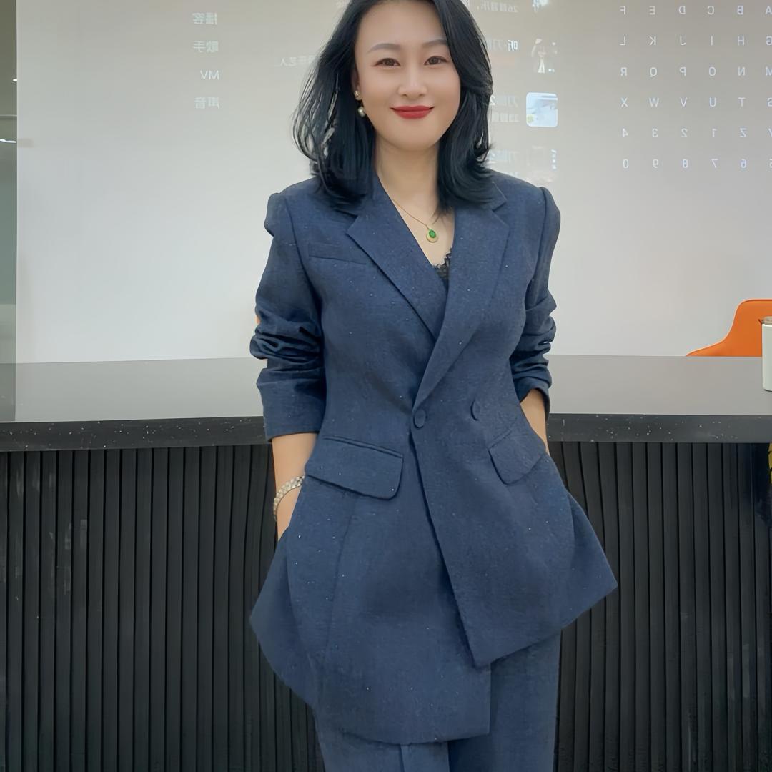 即墨欧妃依诺女装（米兰国际）萍姐3店