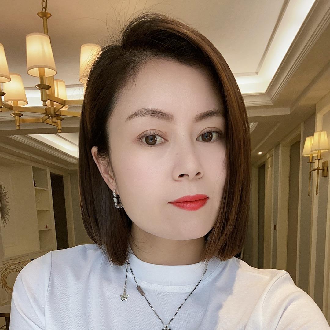 夏薇朵女装工厂直销