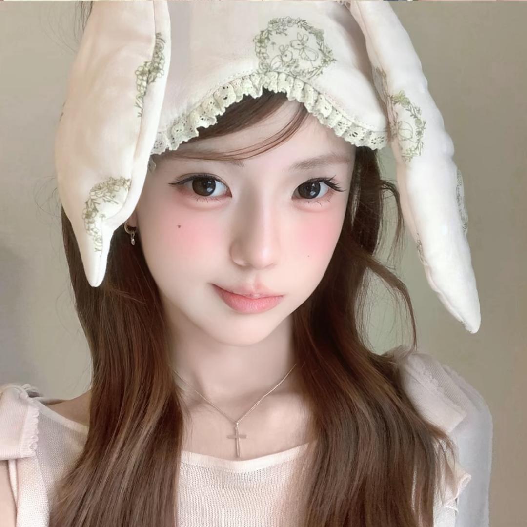 YUE.