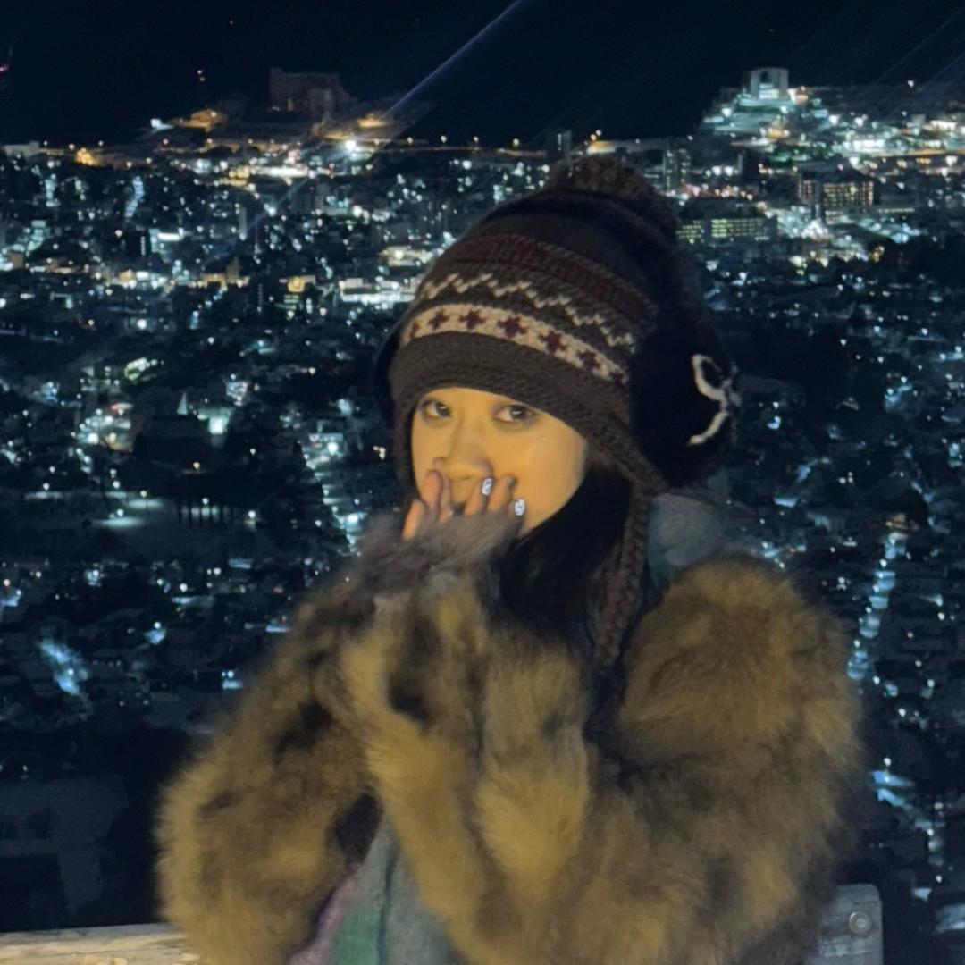 大眼大媛子