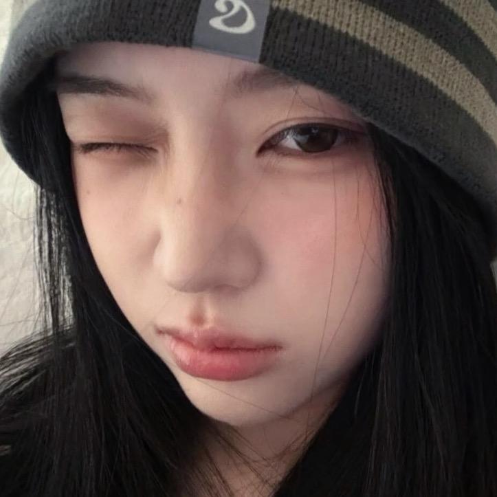 纪椿.