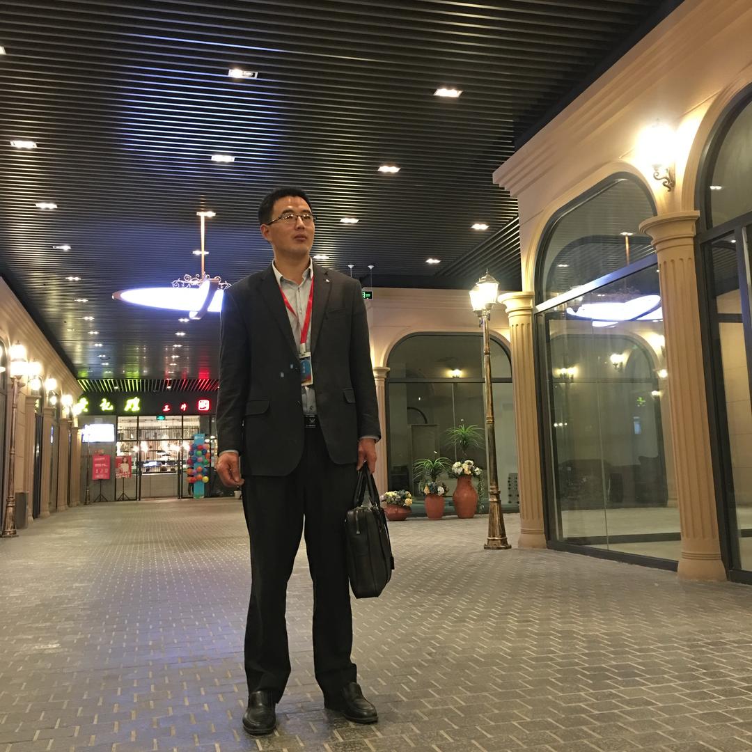 昆明院子总经理-黄磊