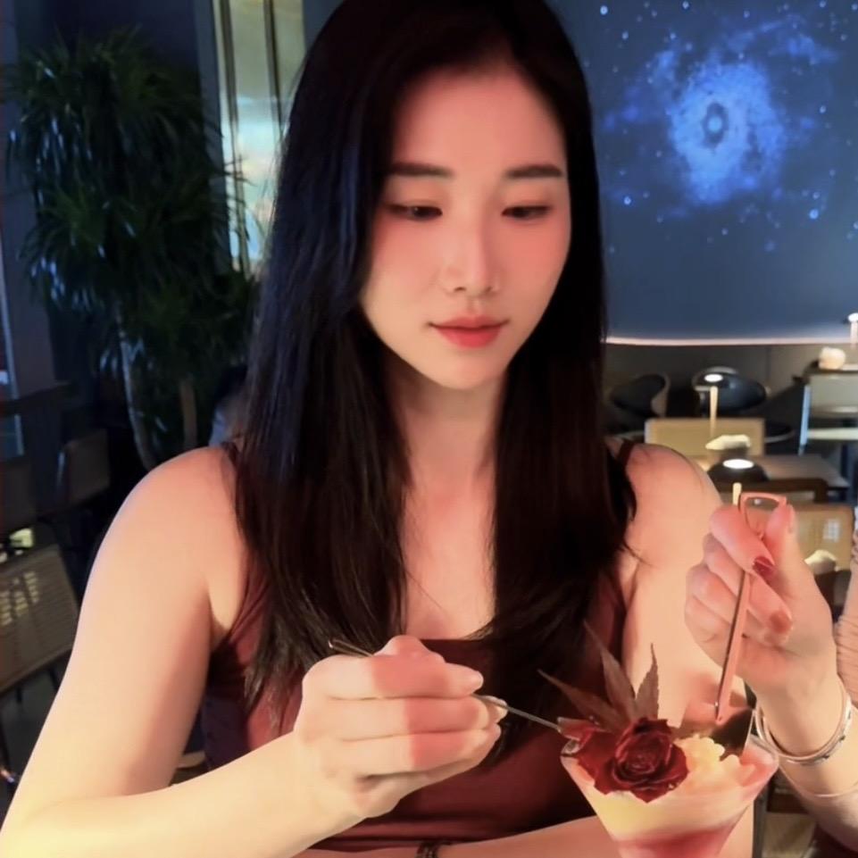 果苗哥开发果酒专卖店
