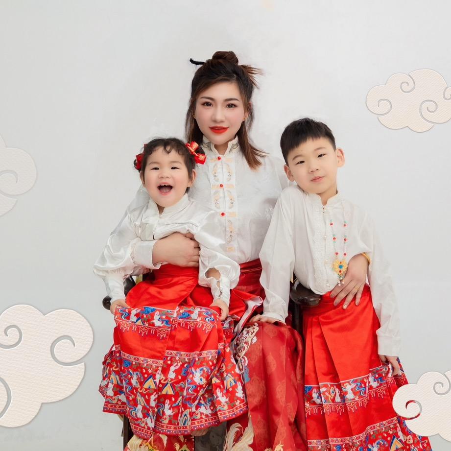 小胖妞和哥哥