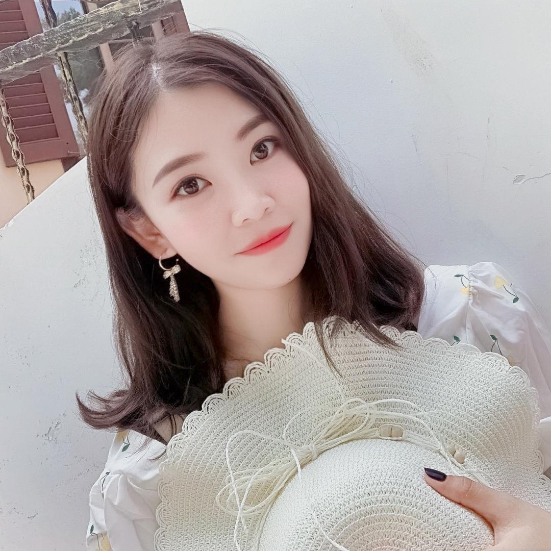 莉莉爱护肤小号