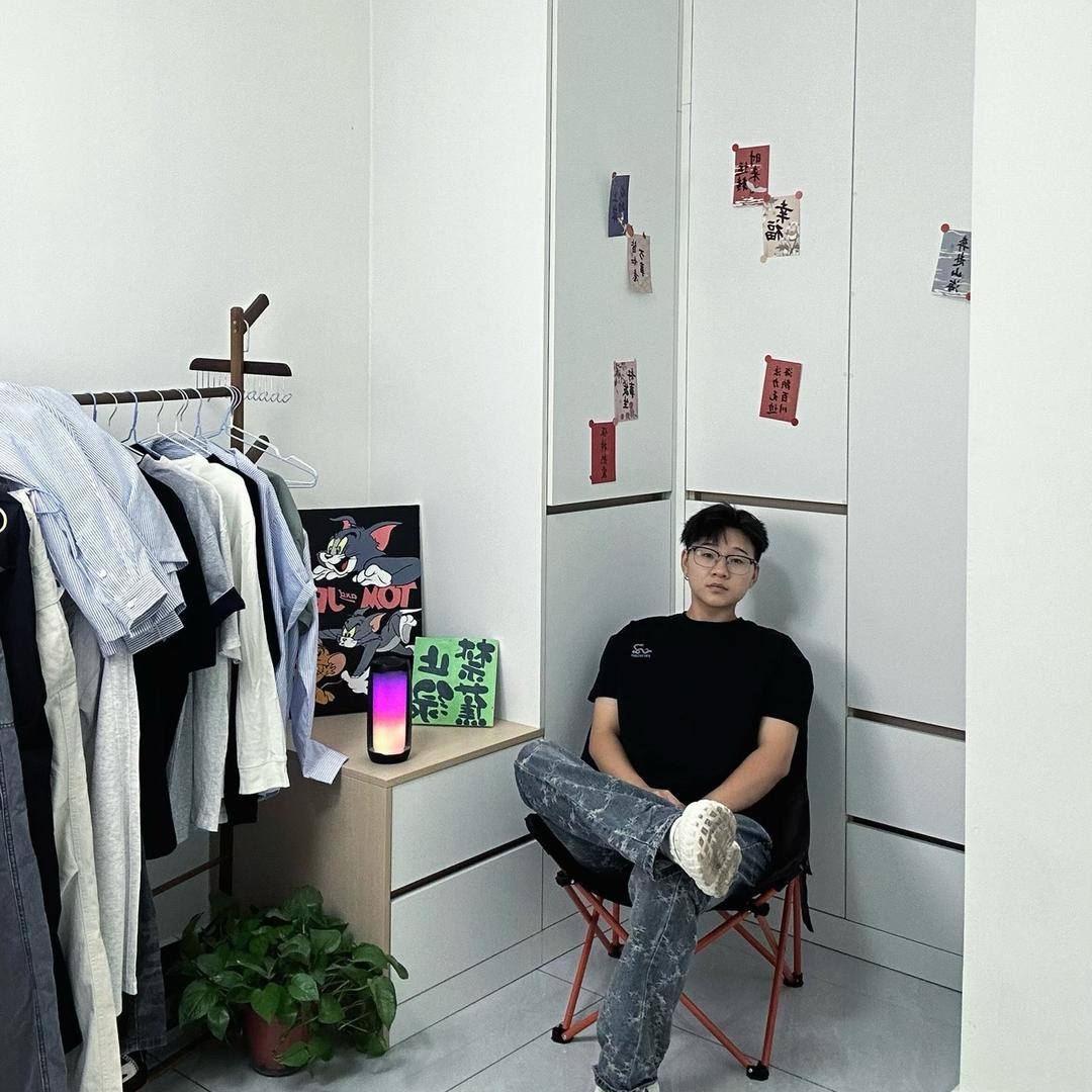 地主家傻“小子”