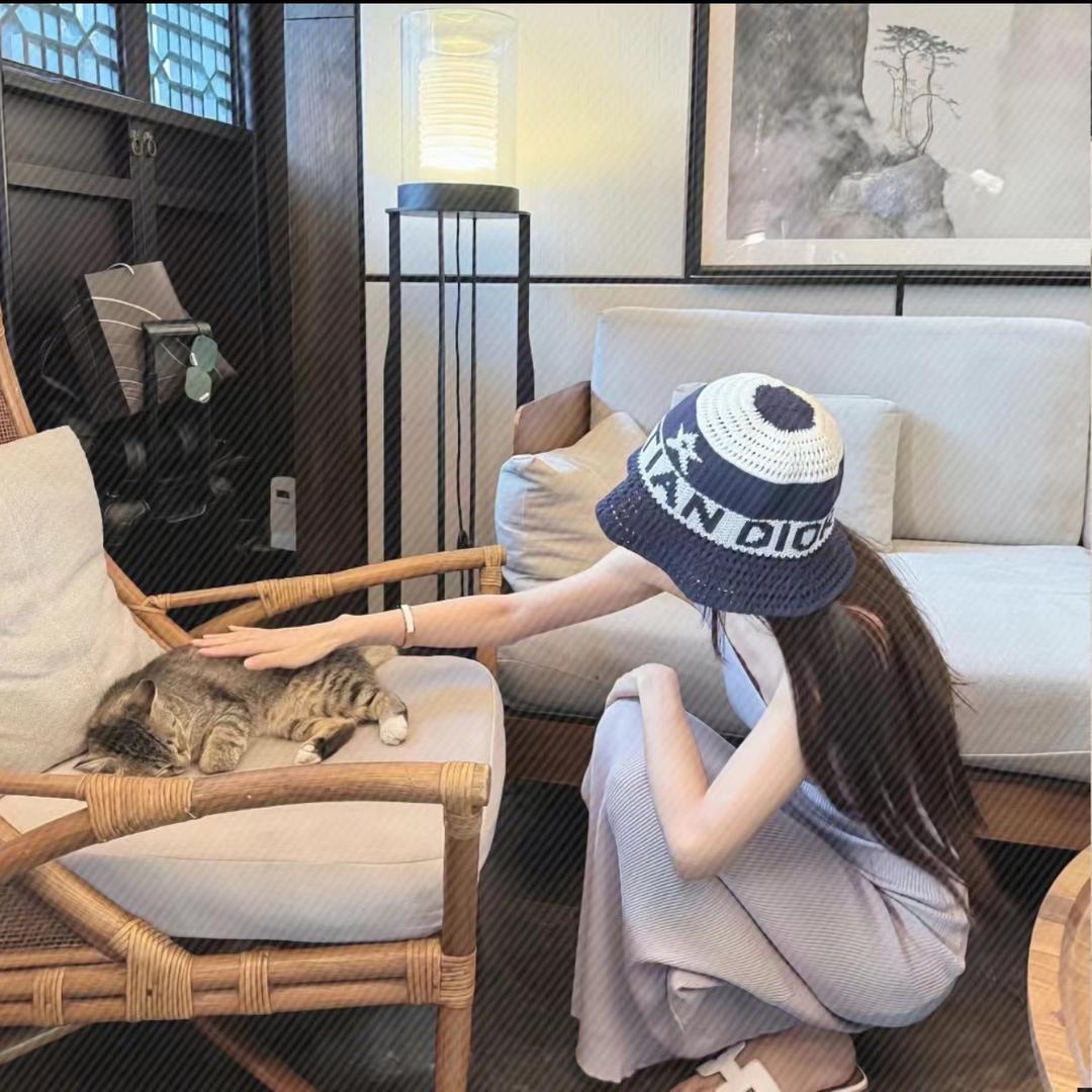 ʚ 小愛小愛 ɞ
