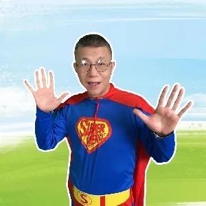 超人爷爷爱画画