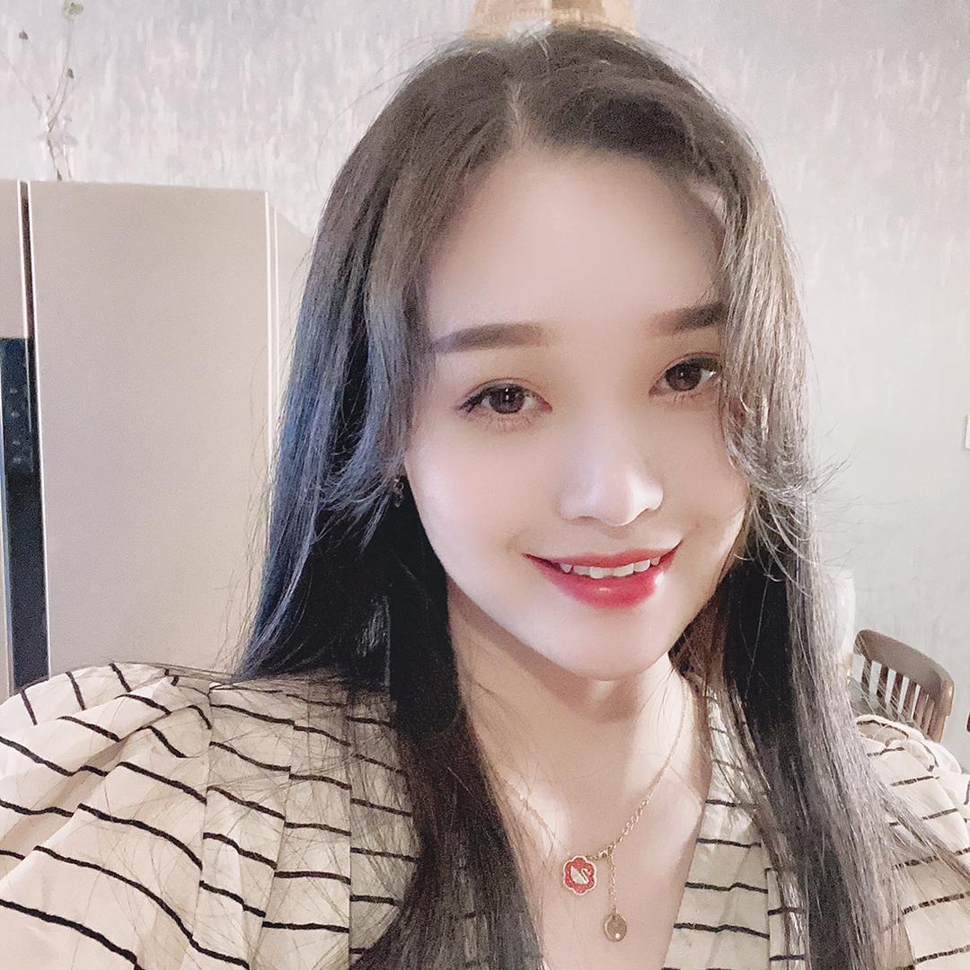 煌煌吃吃吃