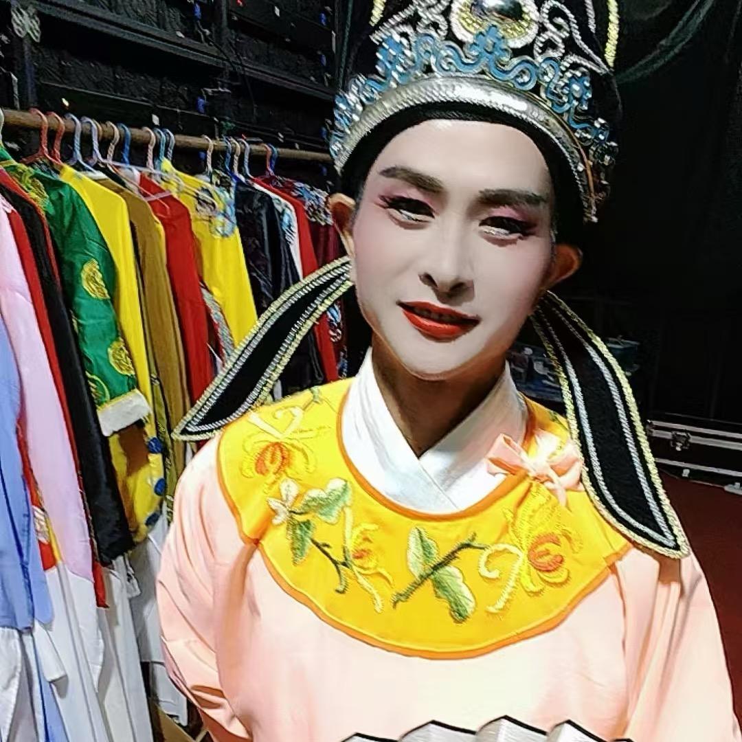 黄梅县虹锦黄梅戏剧团（石永光）