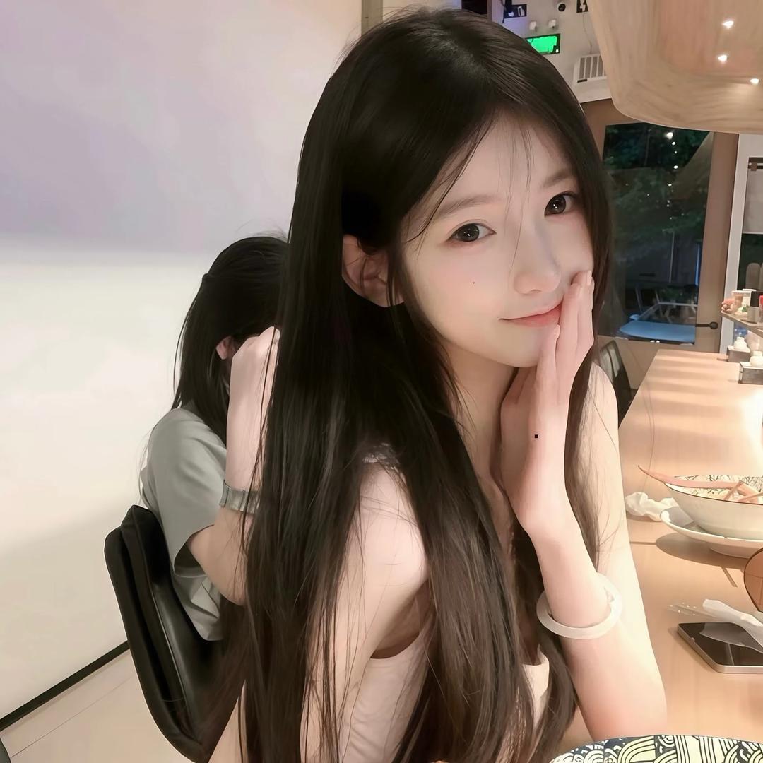 灰灰.^