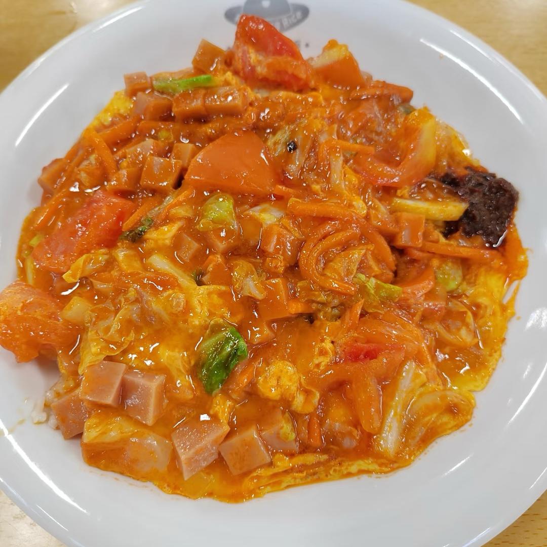 武鸣大学食堂滑蛋饭