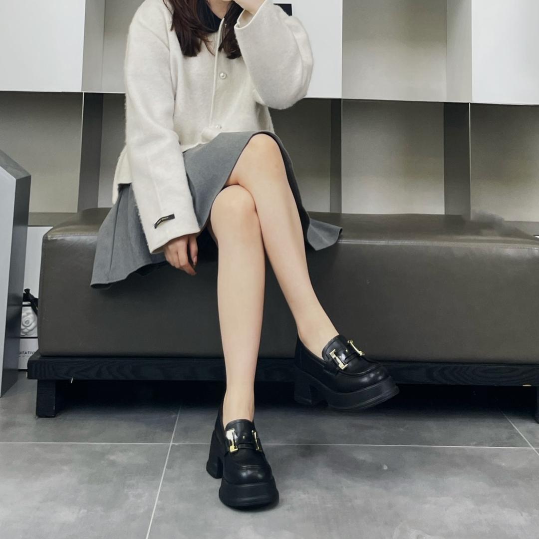 铭轩轻奢女鞋