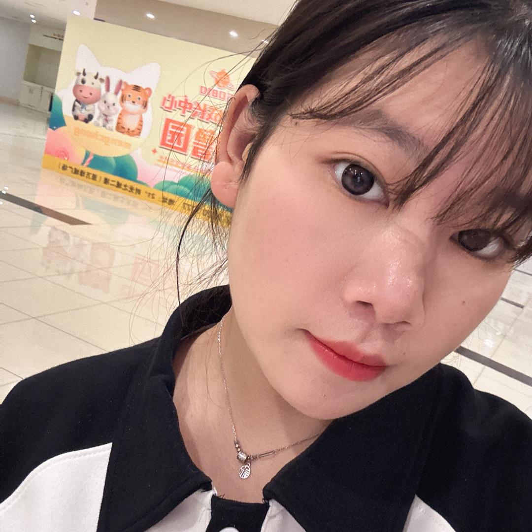 被咬一口的苹果