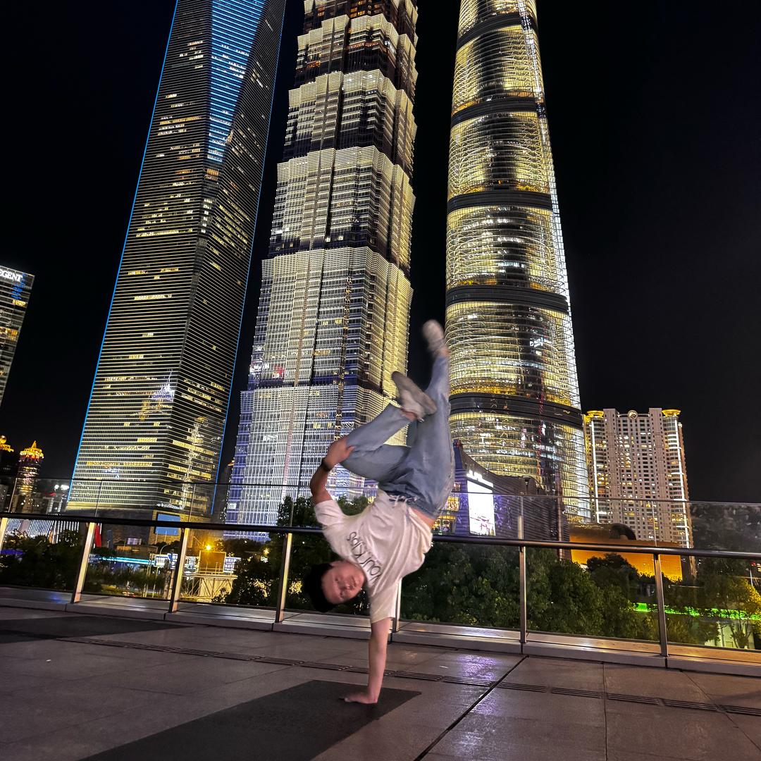 不会跳绳的萧老师
