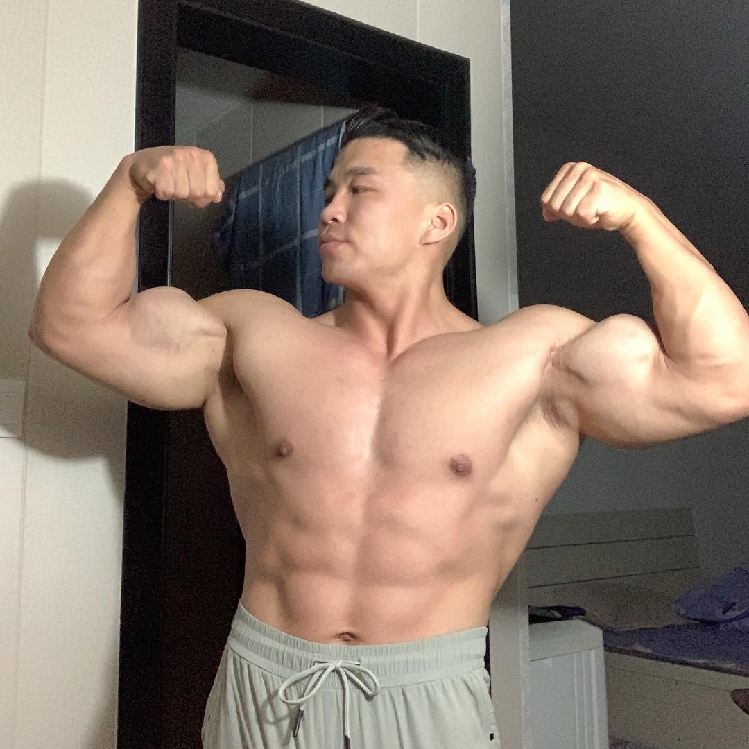 巴音是个钢铁直男