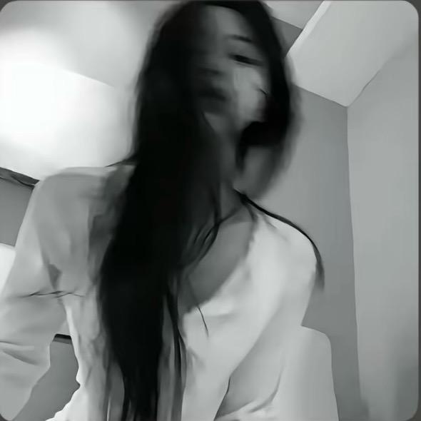 ㅤㅤㅤㅤ 吗的           🦔