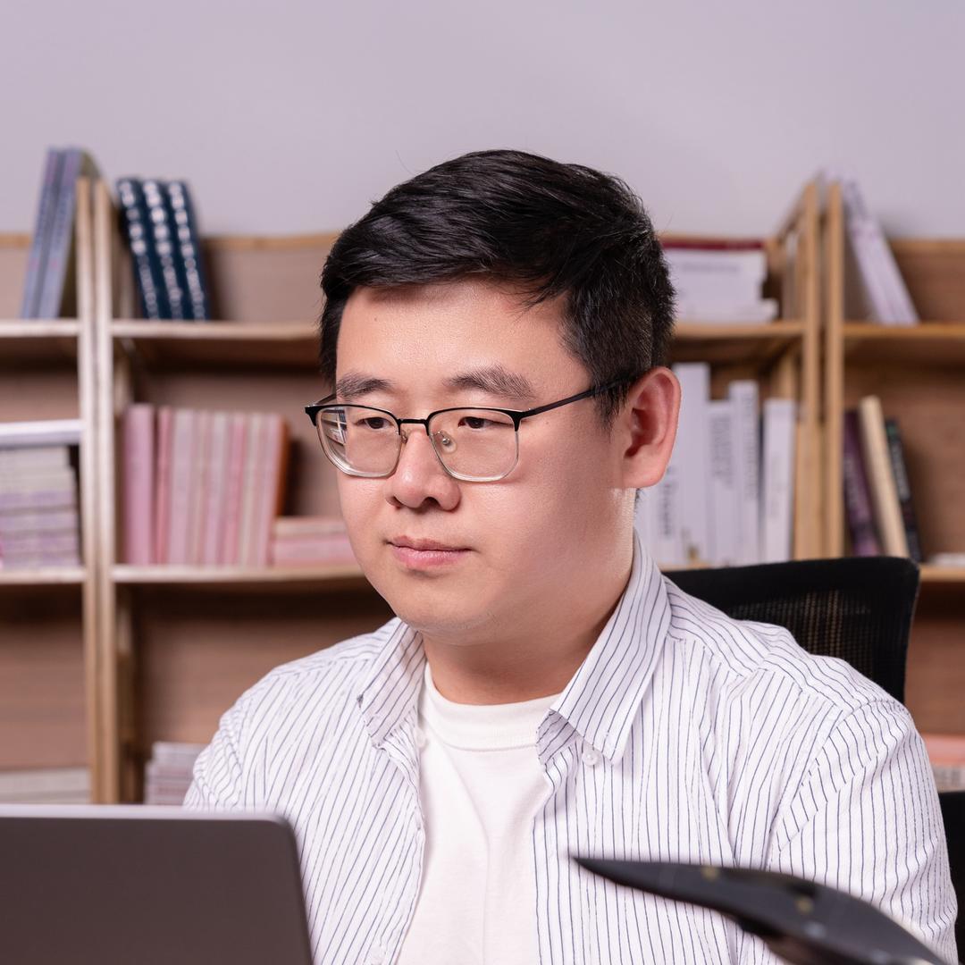 老胡说世界@抖音