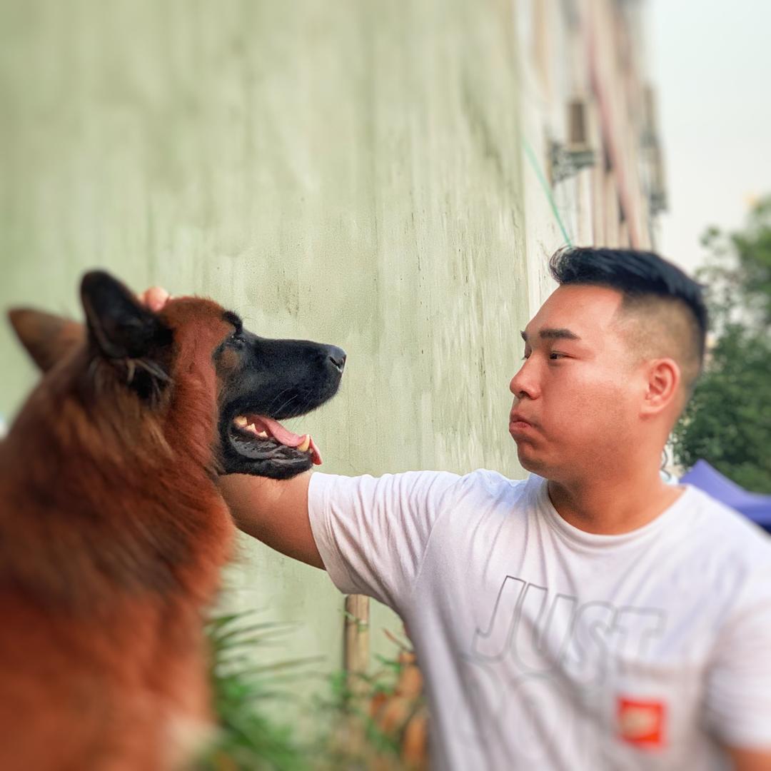请我吃粉呗头像