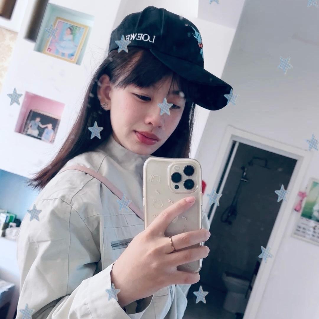 小77.