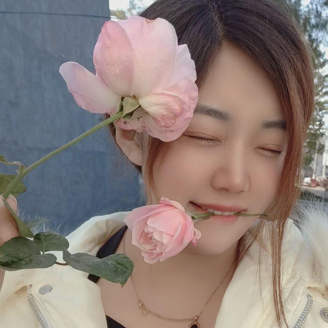 🌸静静🌸小叶子