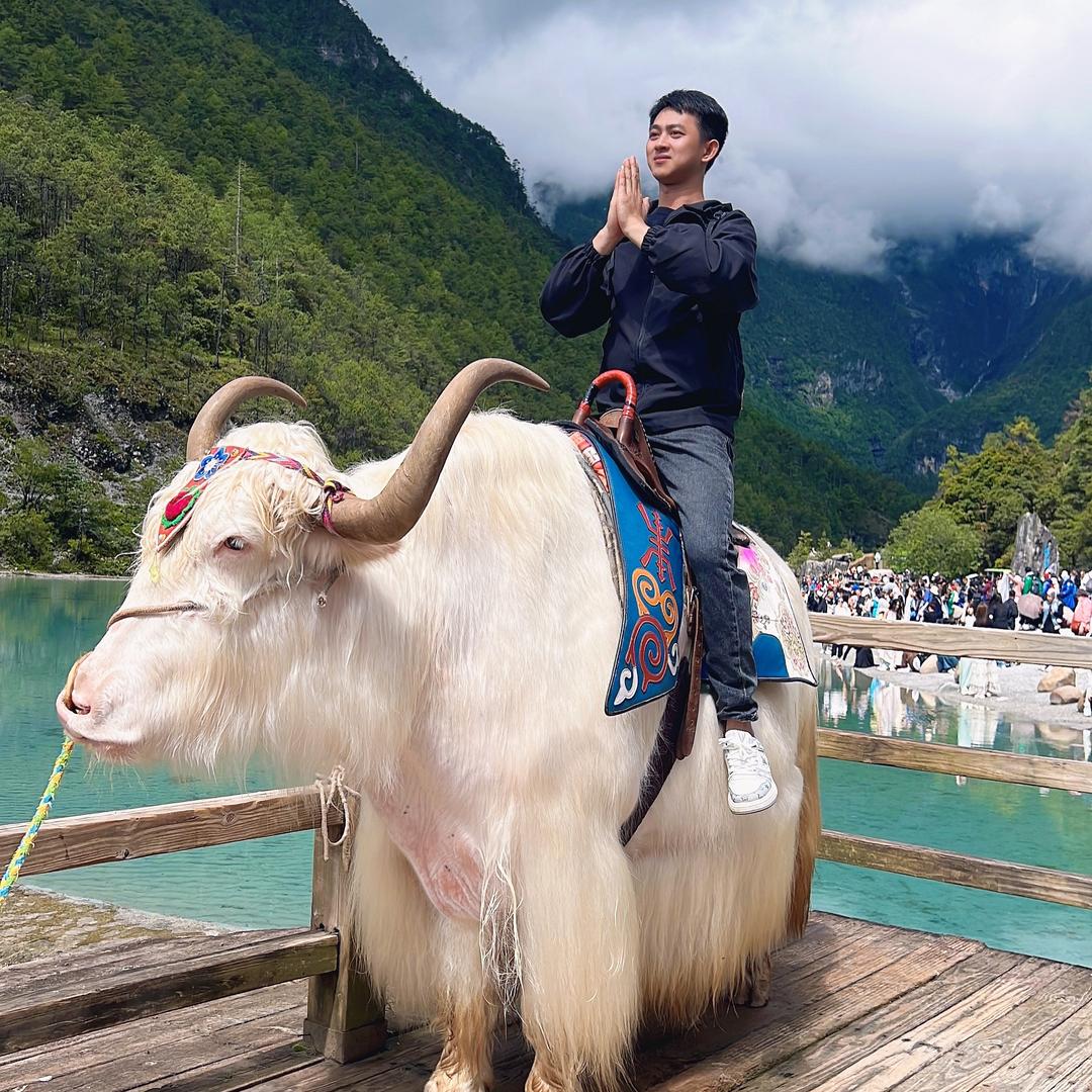 官塘潮鱼派鱼生生腌砂锅粥