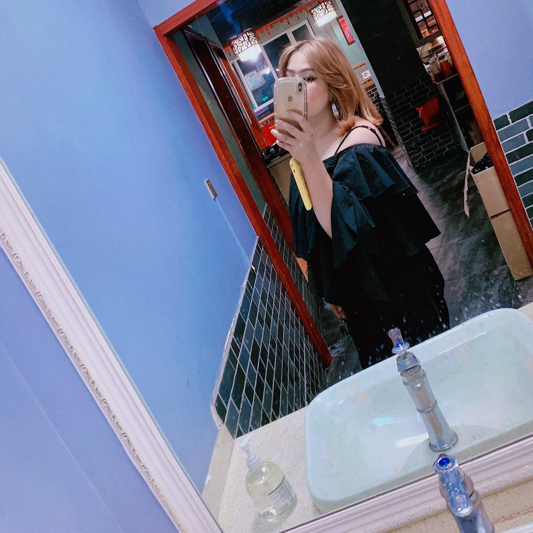 乌什🍷Pari 🫦