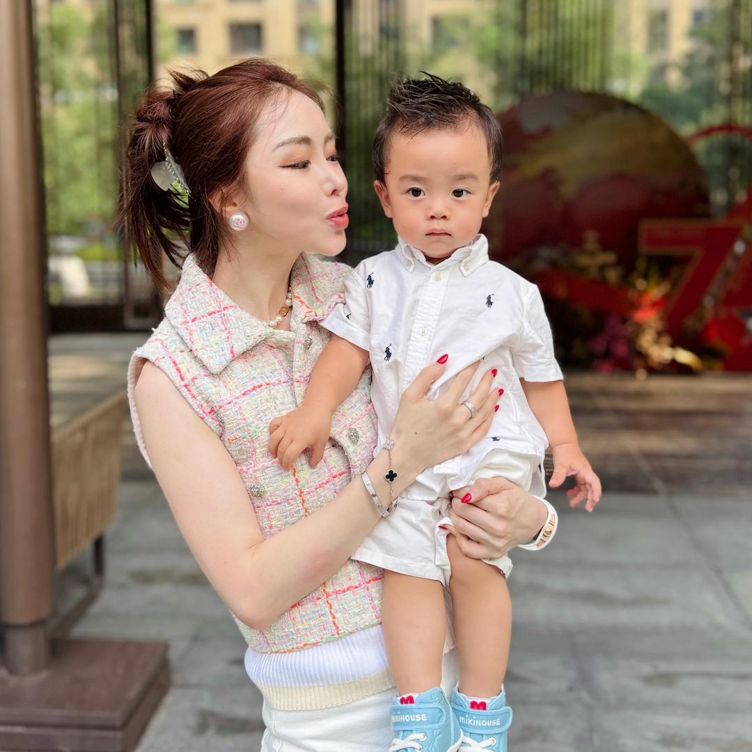 金金妈（服装版）