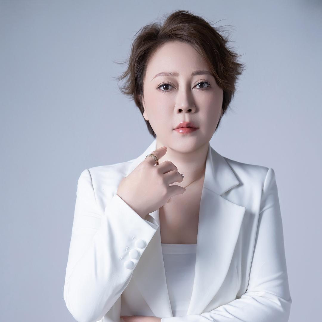 张方羚羽在美业