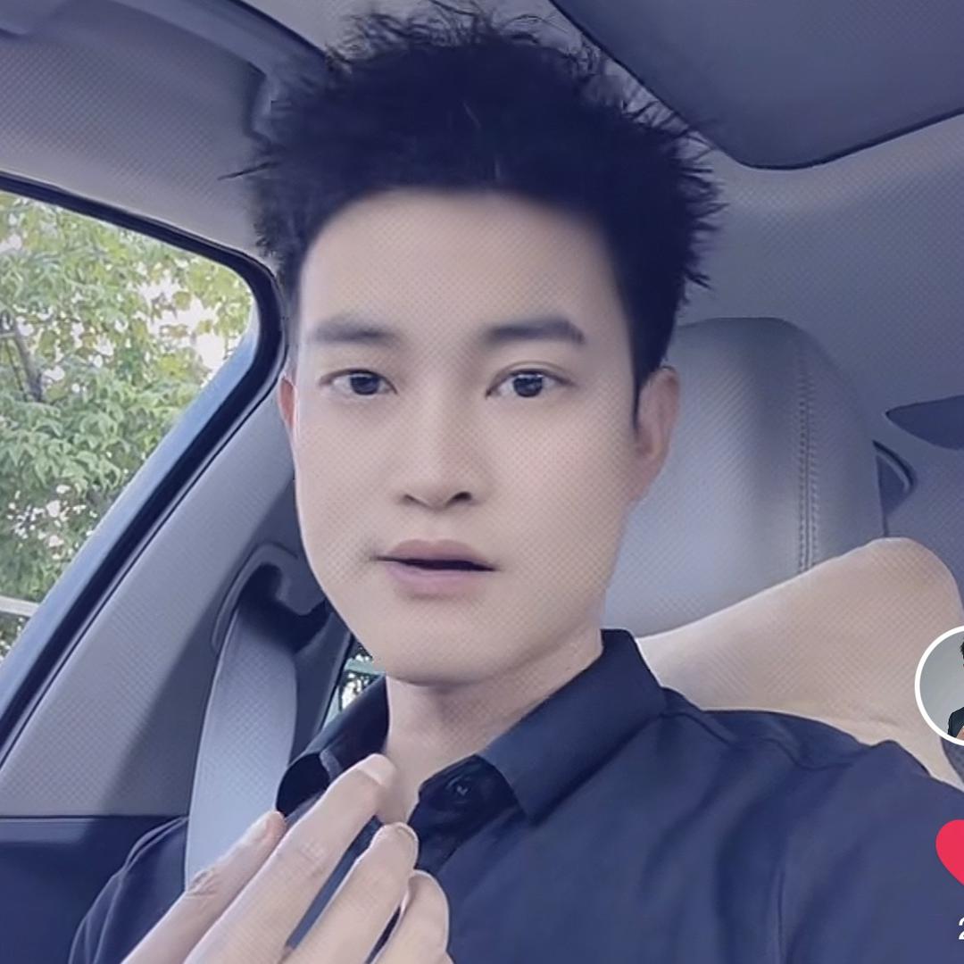 贵州嘉玮名车行-凯歌