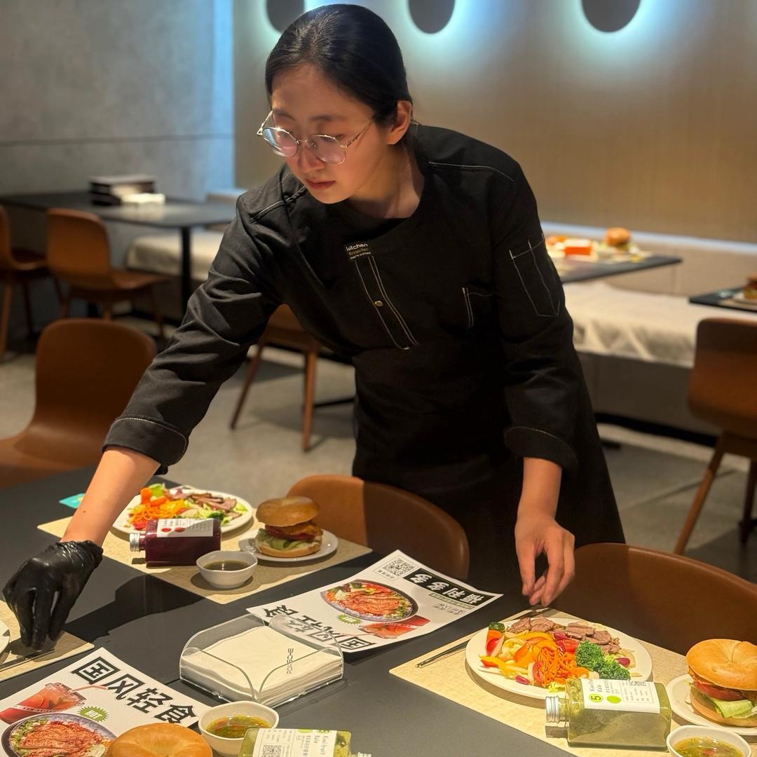 在无锡开轻食店的星星