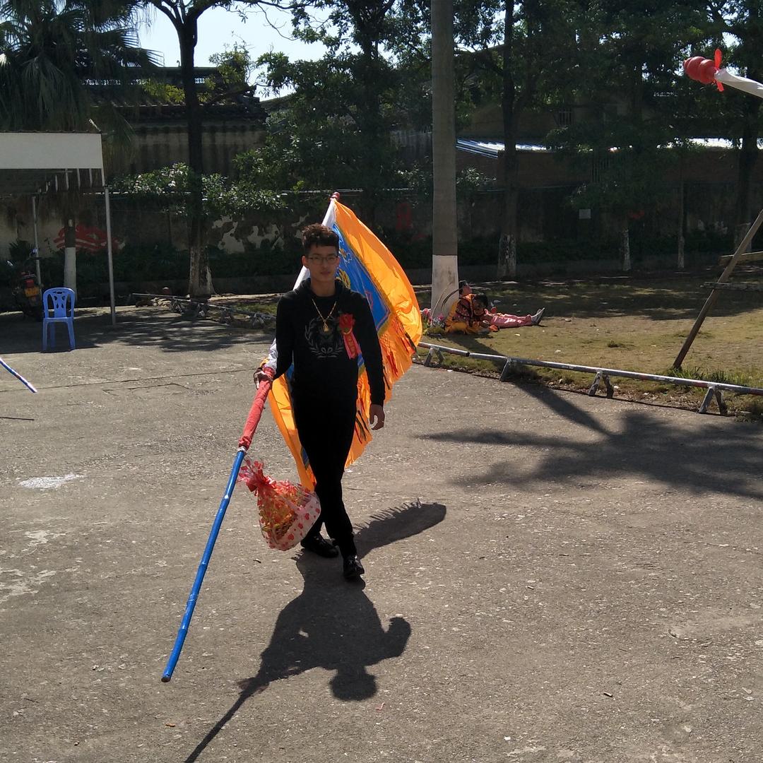 下池正手头桡(眼镜哥）