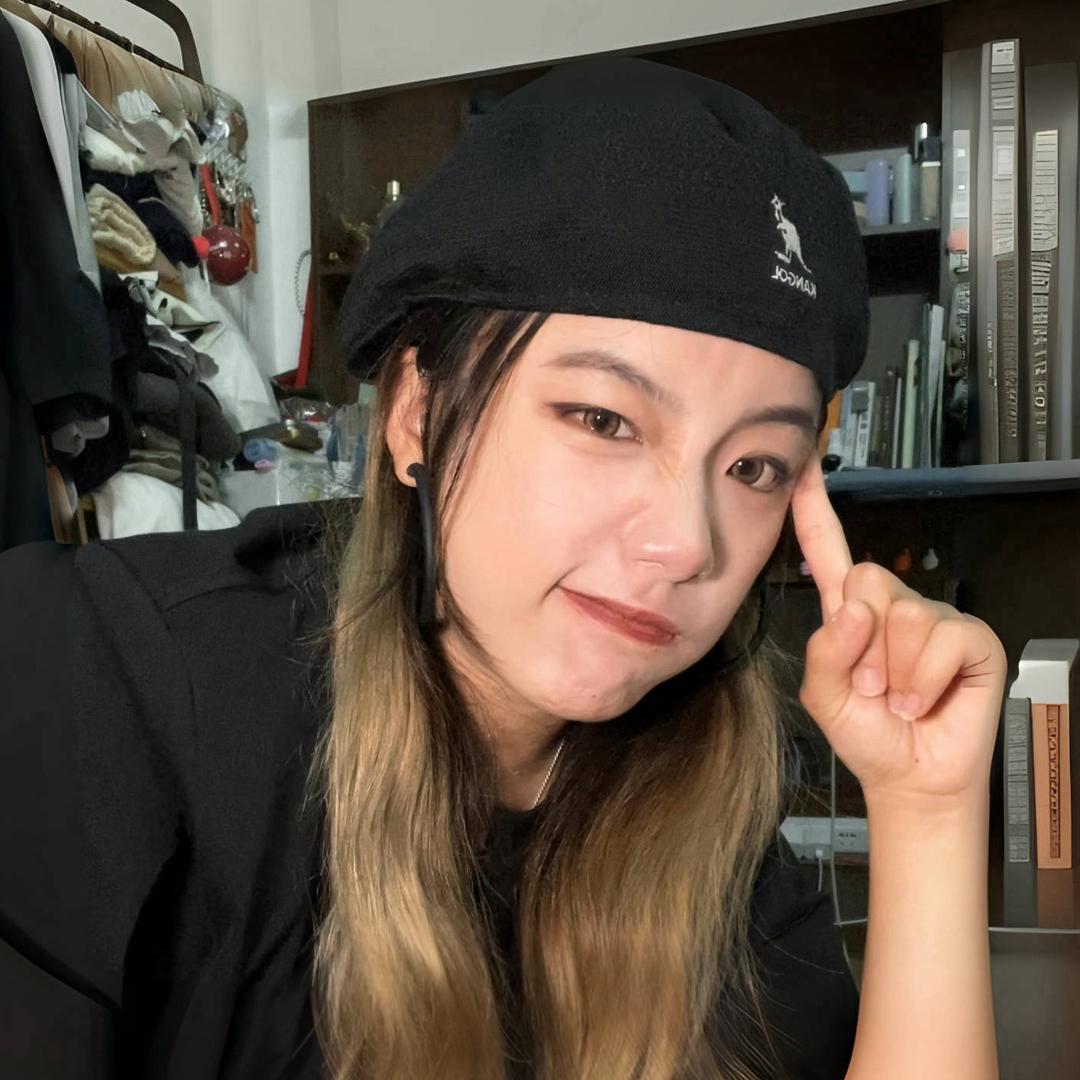 小佐儿蹦蹦跳