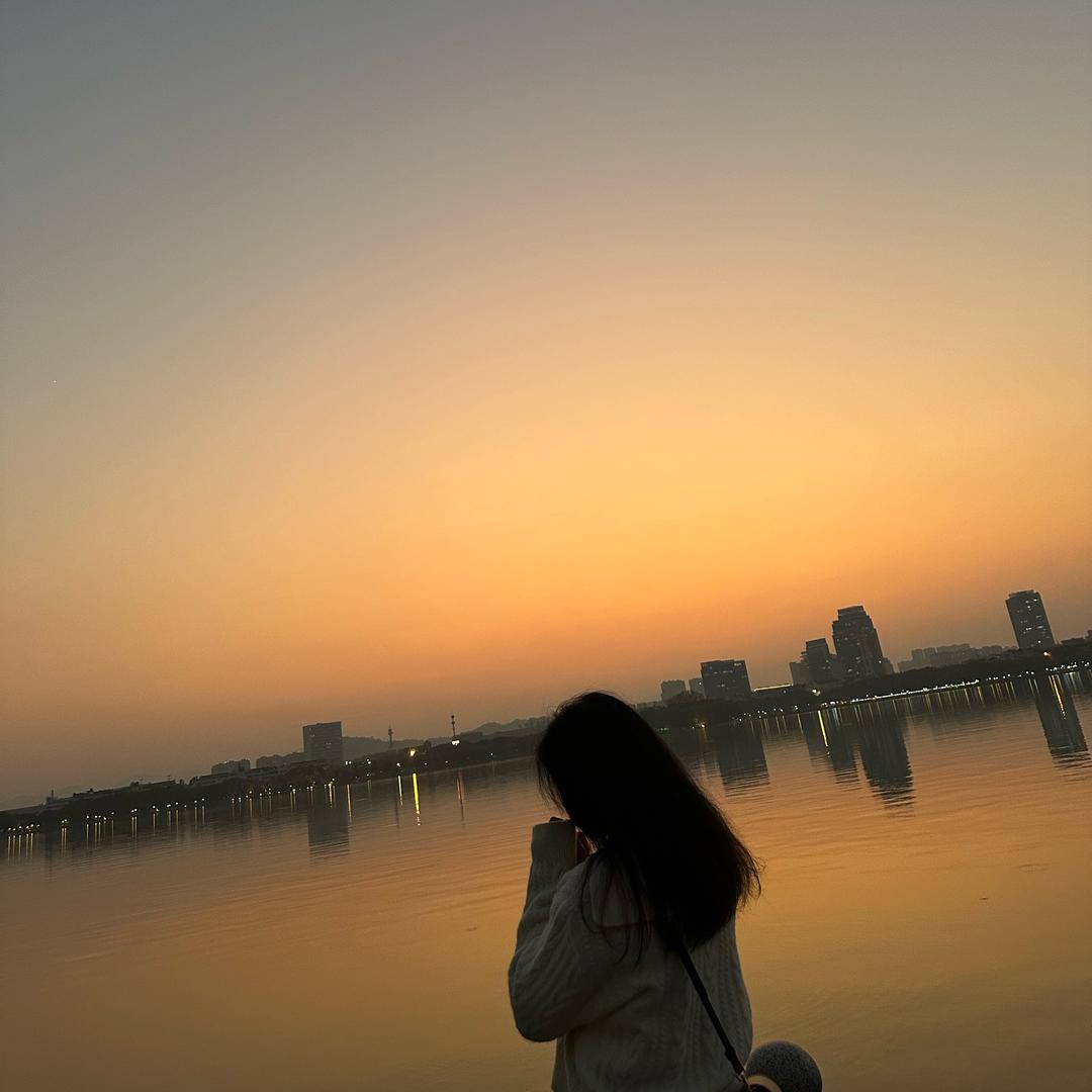 👀来者何人……？🤗🤗