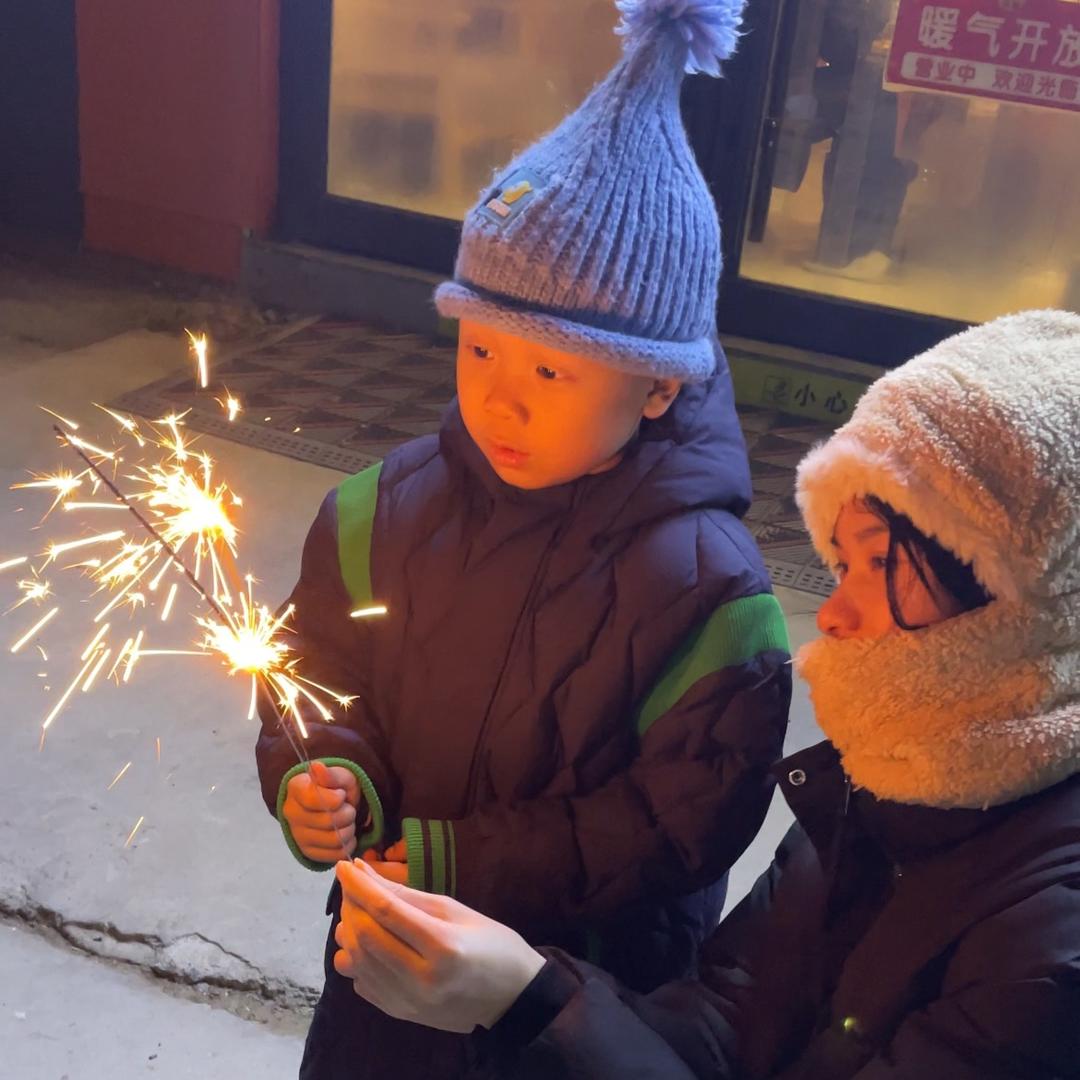 烨烨在加油（打怪兽中）