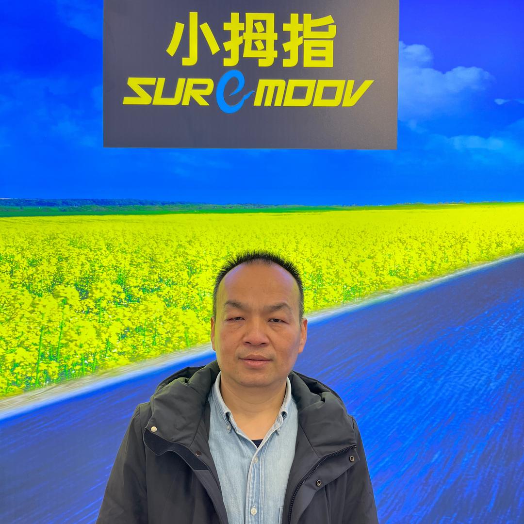 小拇指汽车快修局部补漆工场店