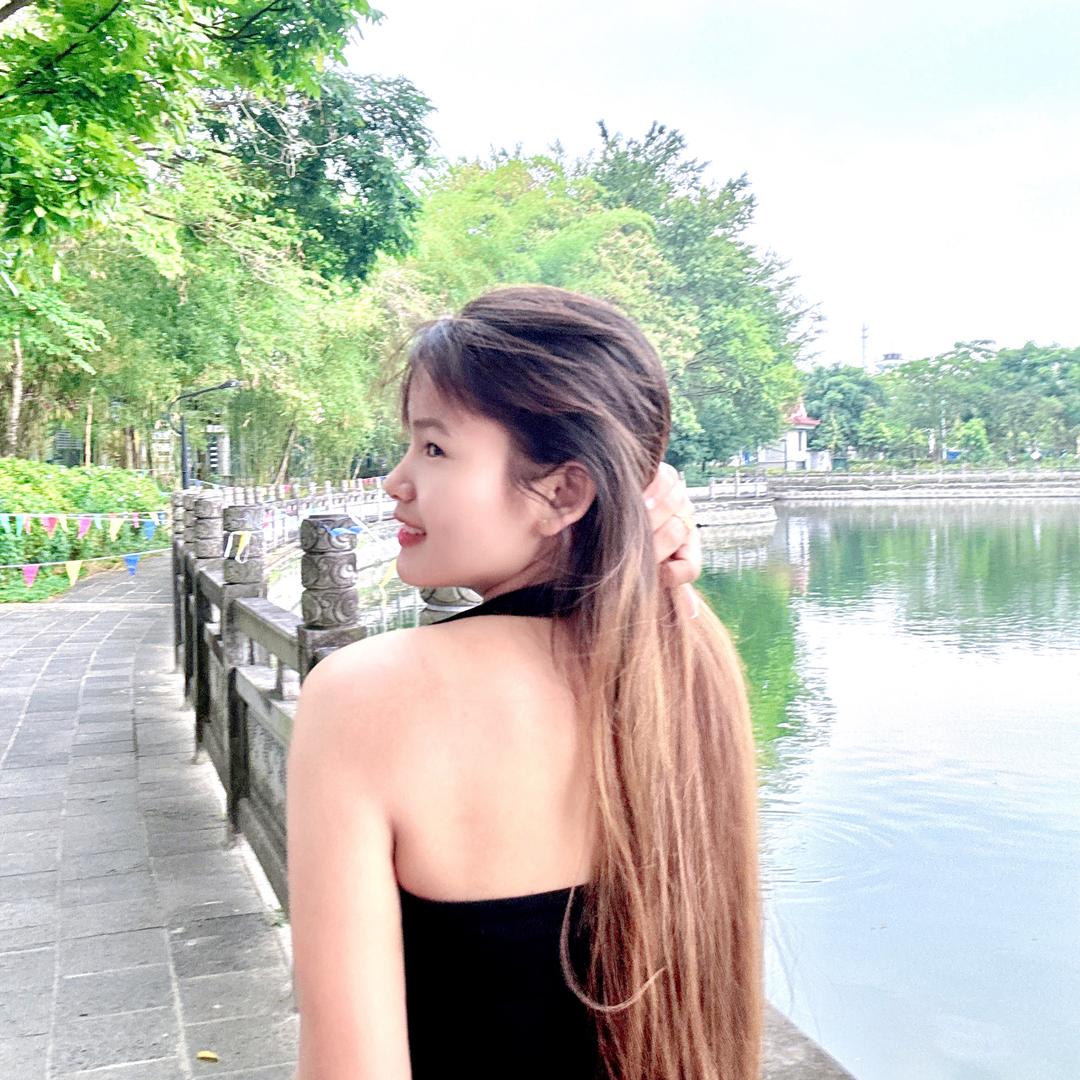 🍂Xiao Phyo👑小飘