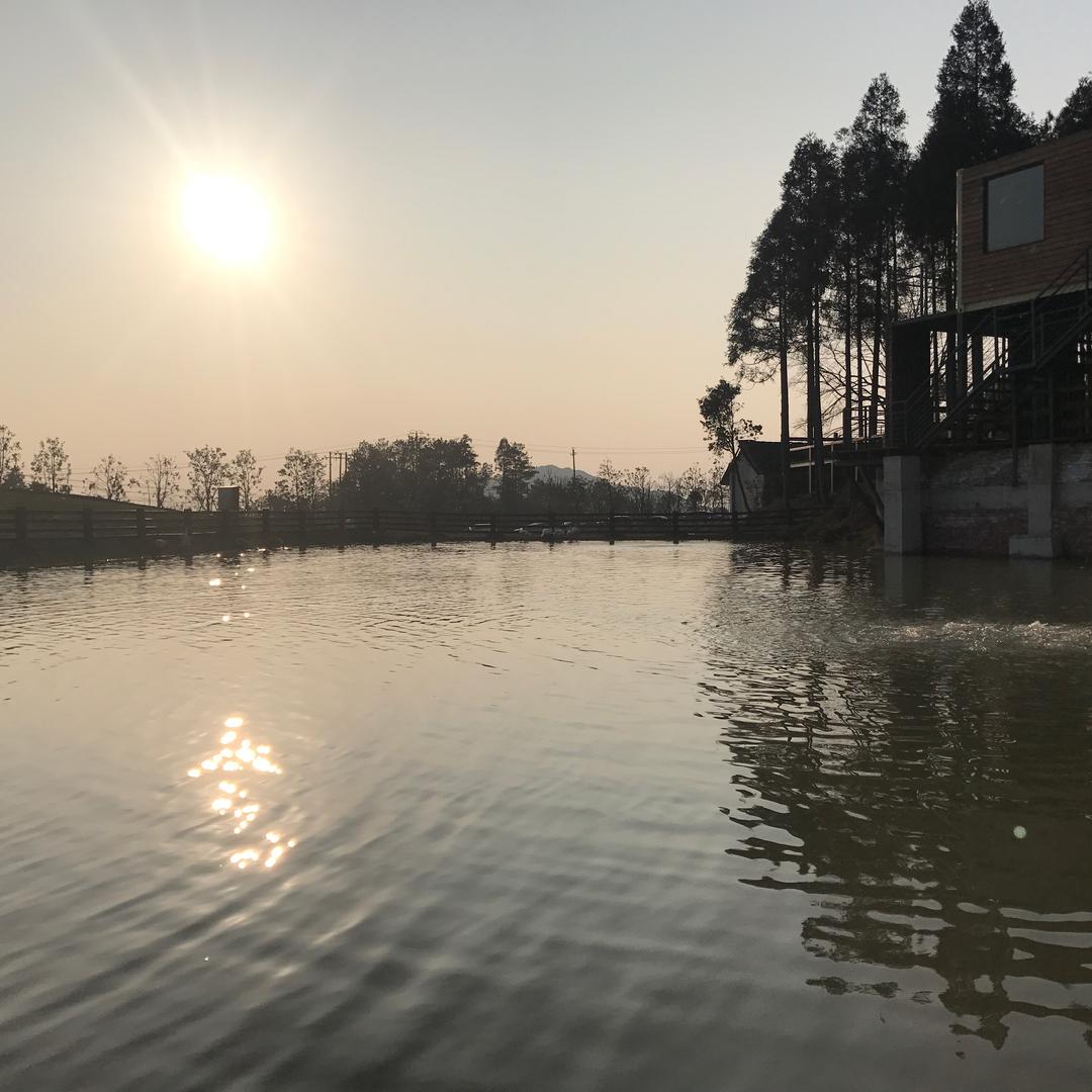 吃饱饱，没烦恼。