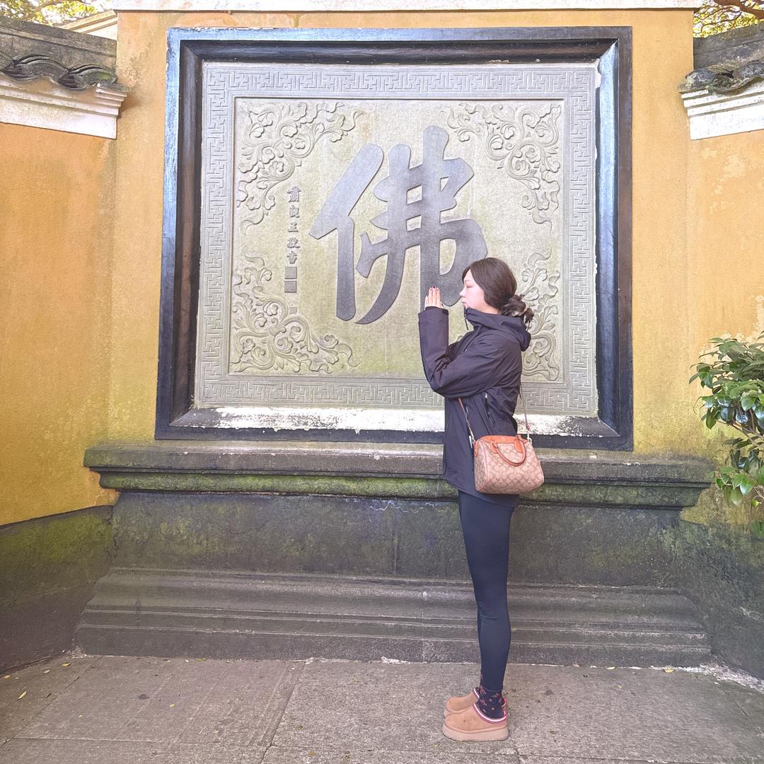 1️⃣7️⃣5️⃣的烟酒店老板娘