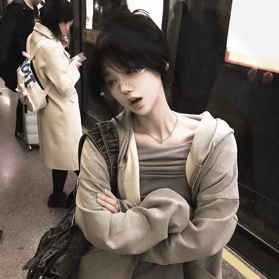 CC不嘻嘻