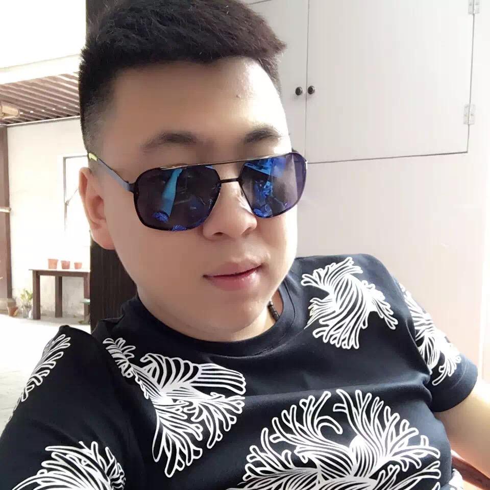 Mr. Liu。