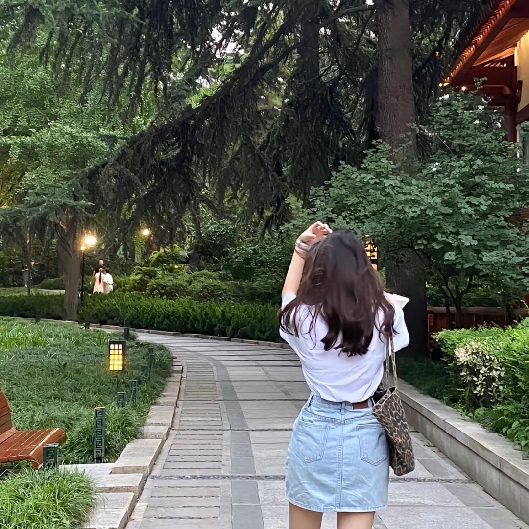 鹤岗秦小姐