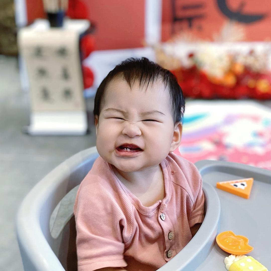 不不超哇噻