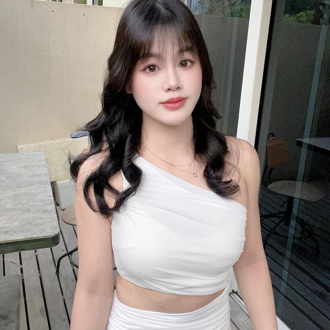 小龙女在迪拜