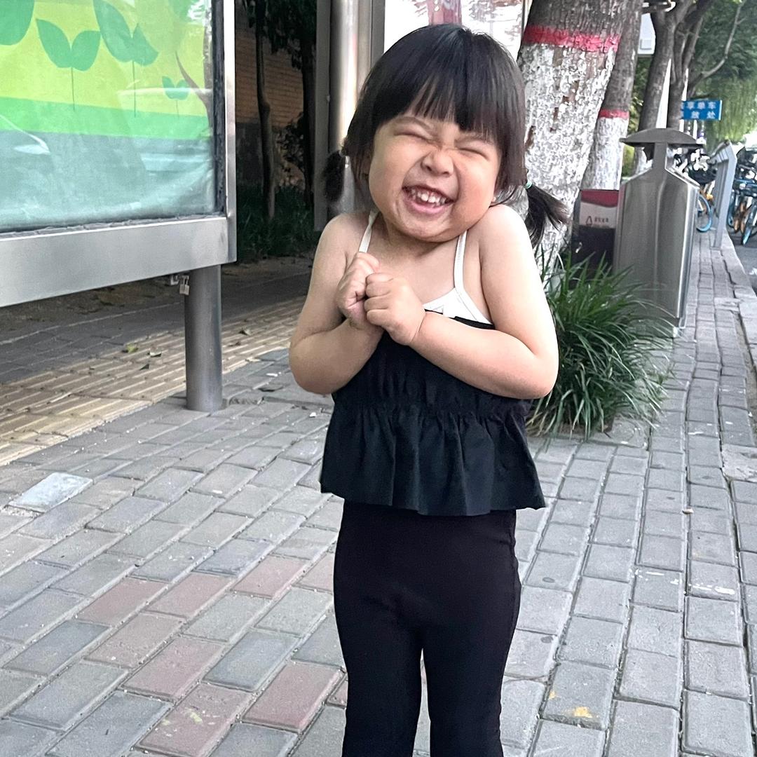 糕冷小朵