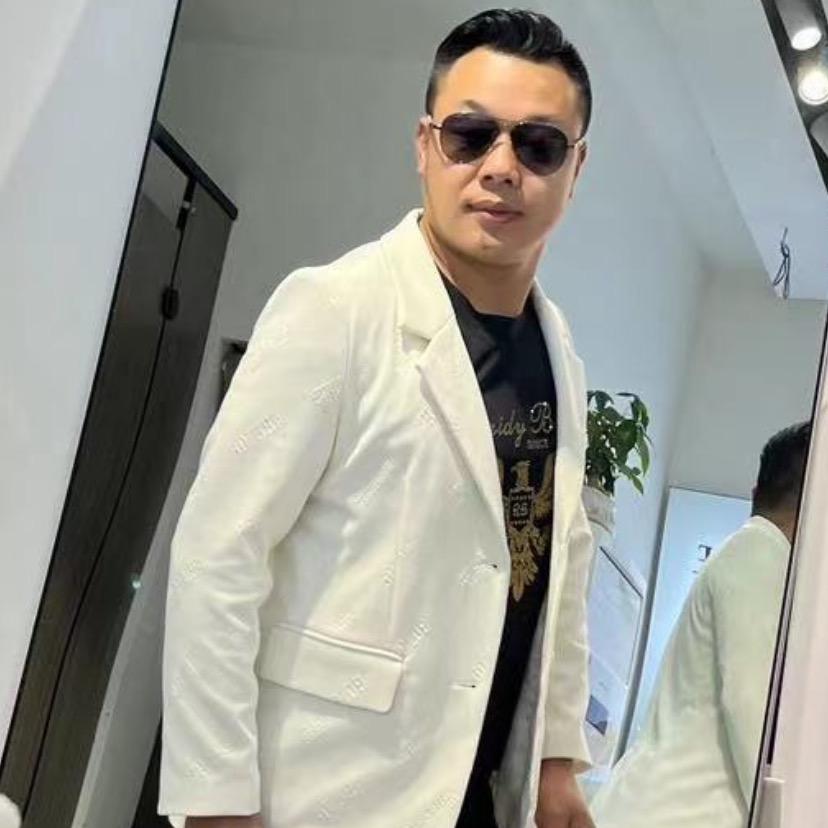 二哥 路边边烧烤（炭烤牛肉）