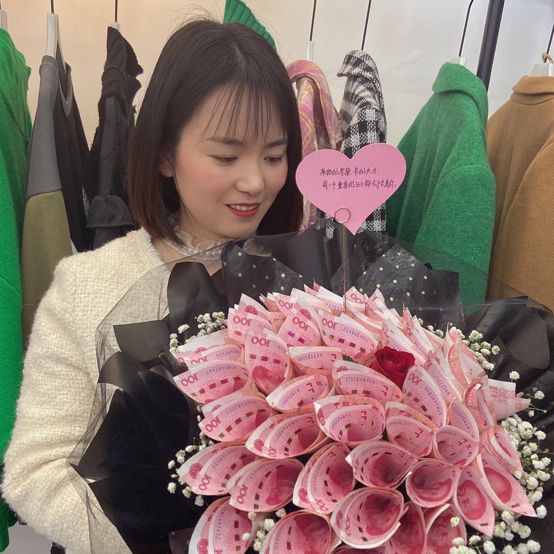 我是婷婷吖～