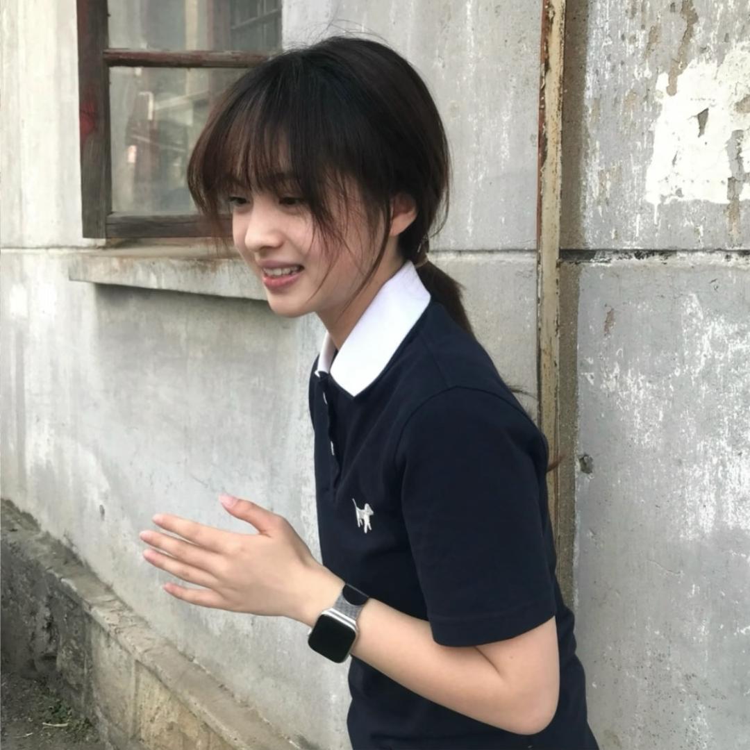 张迅迅迅/